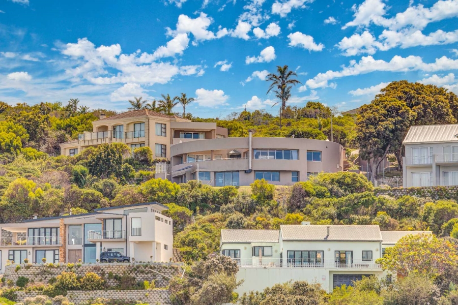 6 Bedroom Property for Sale in Brenton On Sea Western Cape